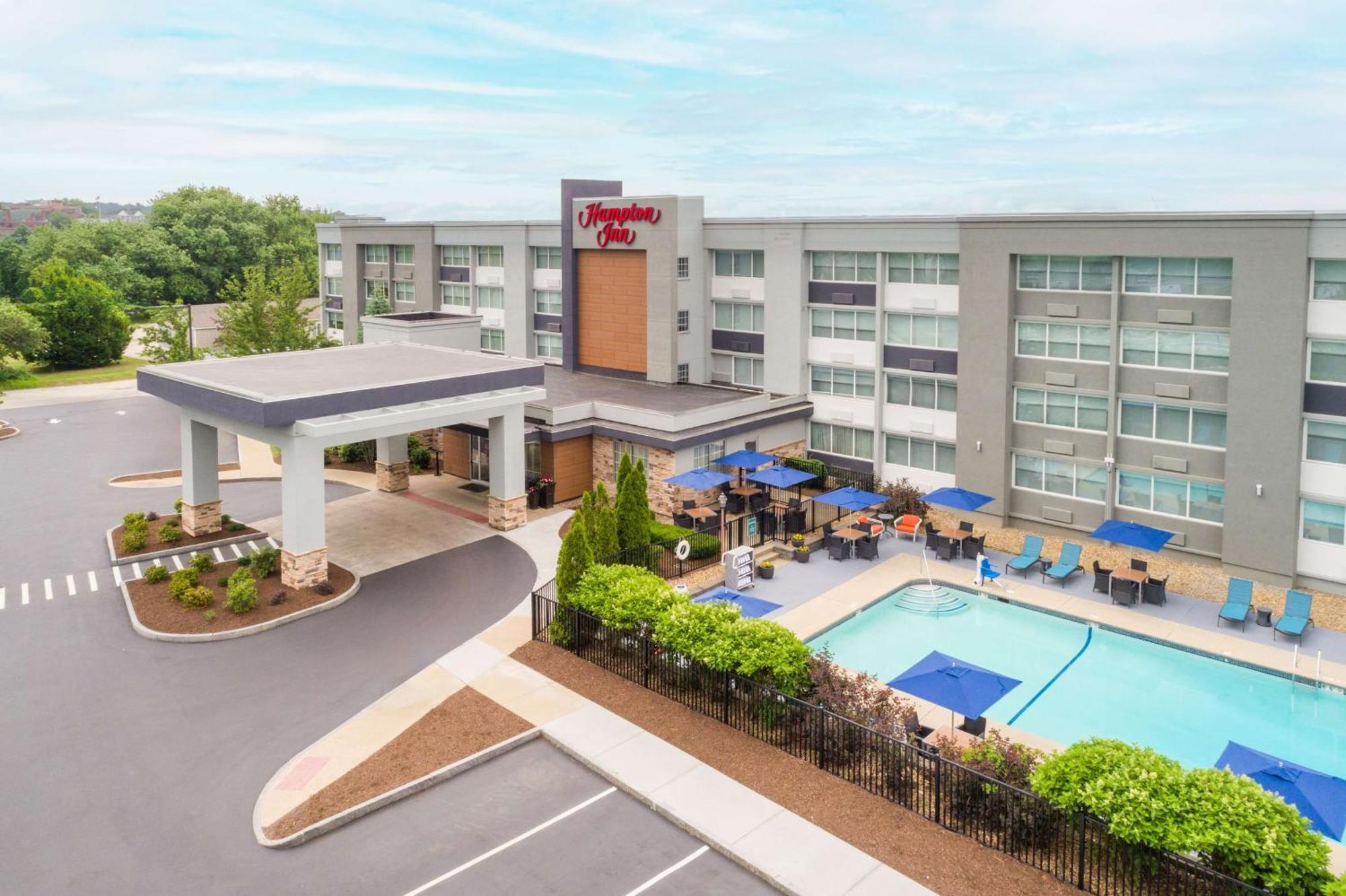 Hampton Inn Manchester Downtown Exterior photo